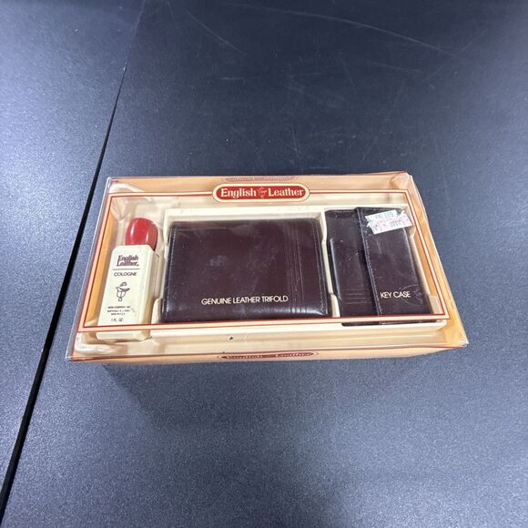 English Leather Set Cologne Leather Trifold Wallet Key Case Vintage 098858 NOS - Picture 1 of 5